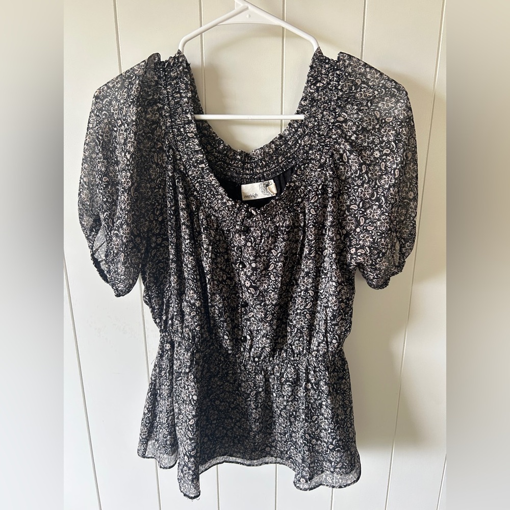 Everleigh Monochrome Floral Blouse